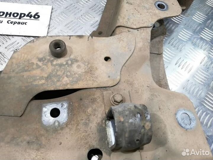 Подрамник, балка подмоторная Рено Меган 3 Сценик 3