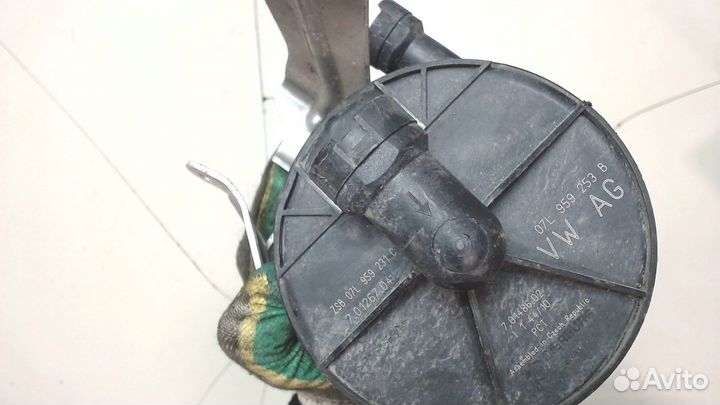 Нагнетатель воздуха Audi A8 (D4), 2011