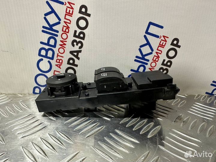 Блок управления стеклоподъемниками Ford Focus 2