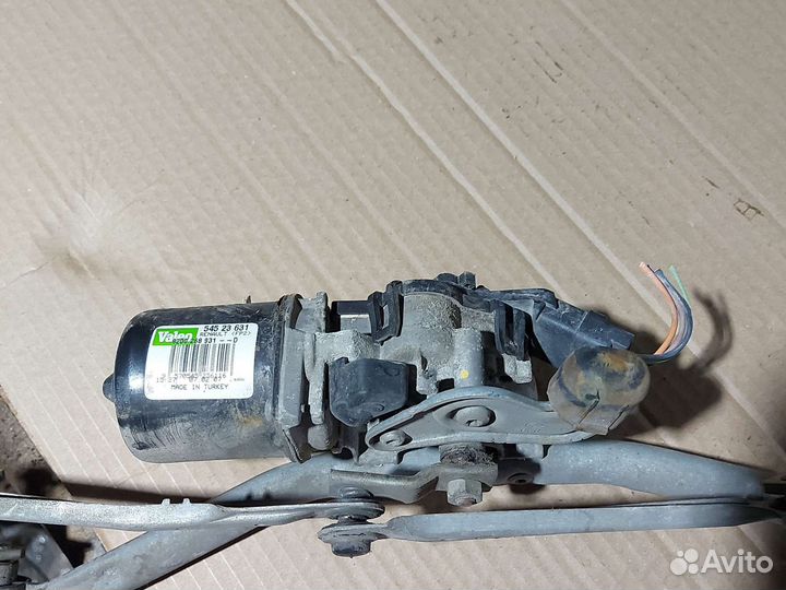 Моторчик стеклоочистителя Renault Clio 3