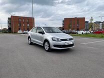 Volkswagen Polo 1.6 AT, 2013, 105 000 км, с пробегом, цена 890 000 руб.