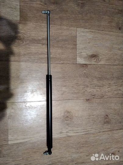 Калина 1 амортизатор крышки багажника