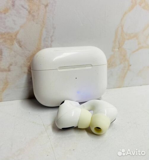 Беспроводные наушники Apple AirPods Pro