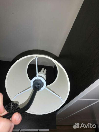 Лампа настольная