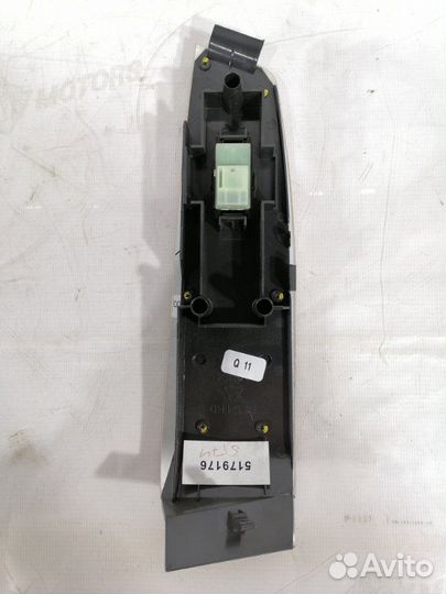 Блок управления стеклоподъемниками передний правый