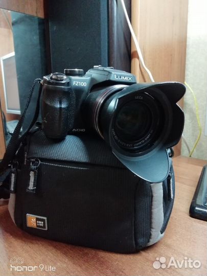 Продам фотоаппарат Panasonic Lumix DMC-FZ100