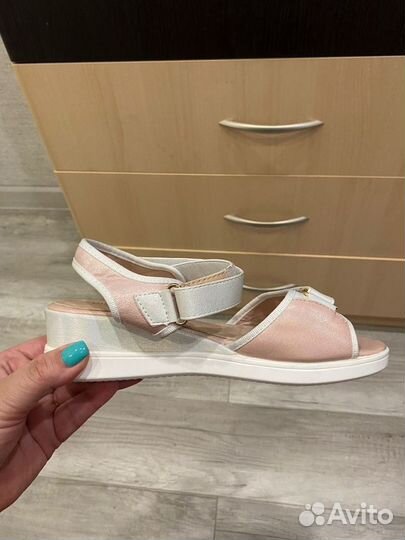 Босоножки сандалии