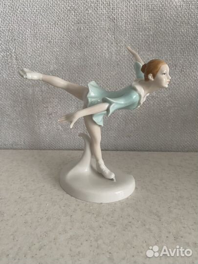 Статуэтка фарфор unicorn studio