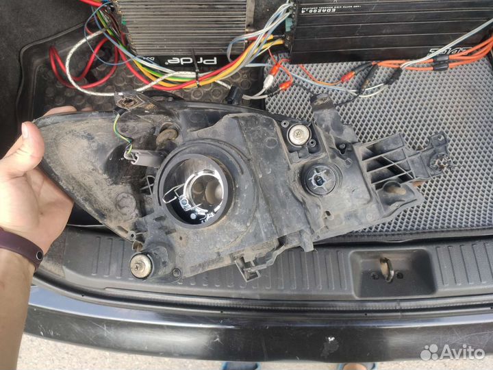 Фара левая перед Mitsubishi Lancer 9