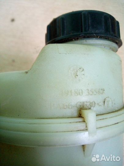 Бачок гидроусилителя Renault Duster 2010