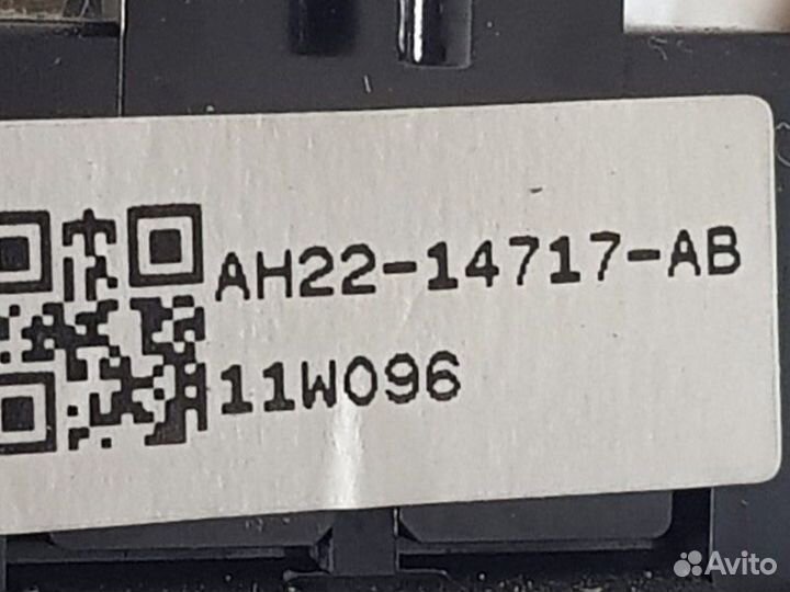 Кнопка стеклоподъемника задняя левая Land Rover