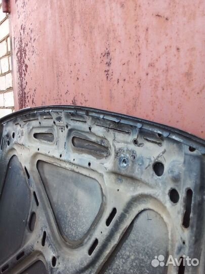 Капот audi 80 б3