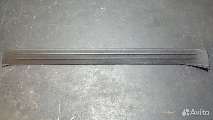 Накладка порога передняя правая Subaru Legacy Iv