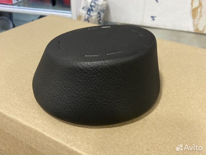 Подиум под рупор универсальные)