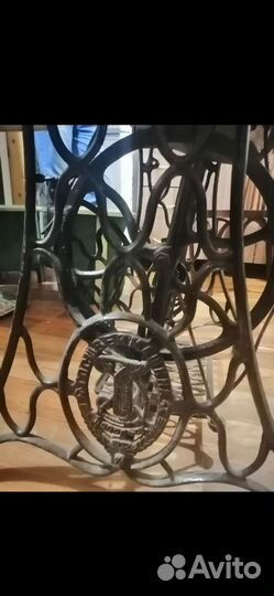 Швейная машина Singer