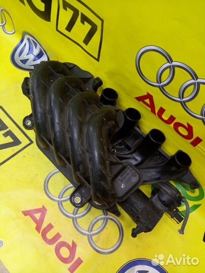Коллектор впускной передний Audi A3 хетчбек 4 дв