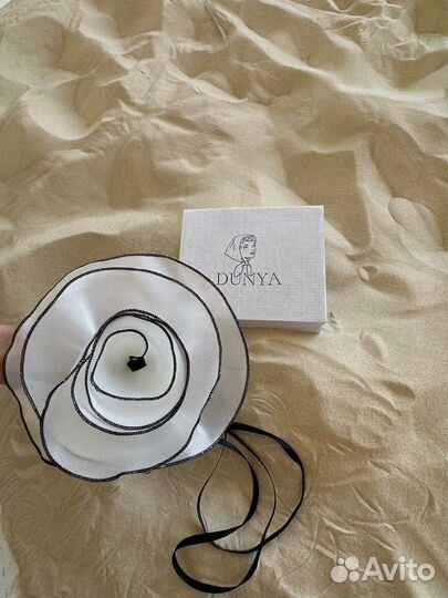 Цветок украшение