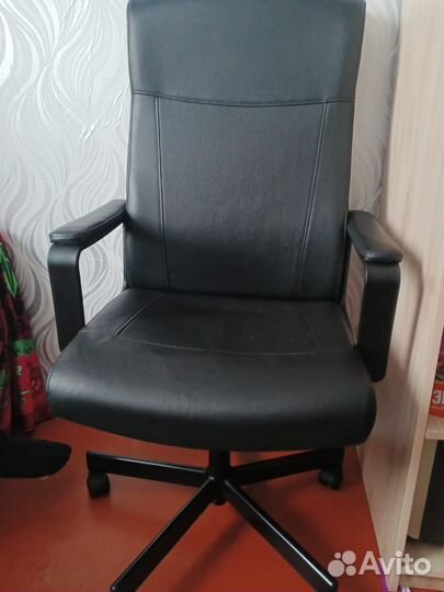 Продам компьютерное кресло