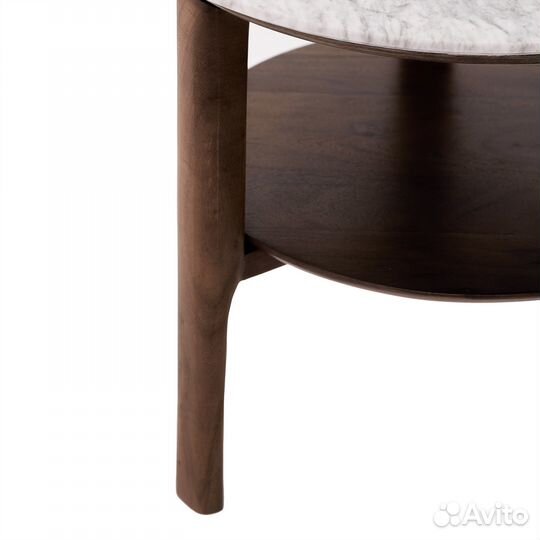 Столик из мрамора на деревянном основании