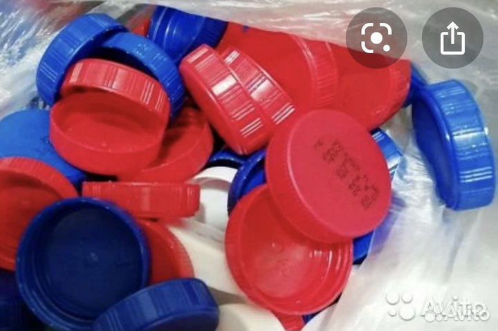 Крышки пластиковые разные виды 70 шт