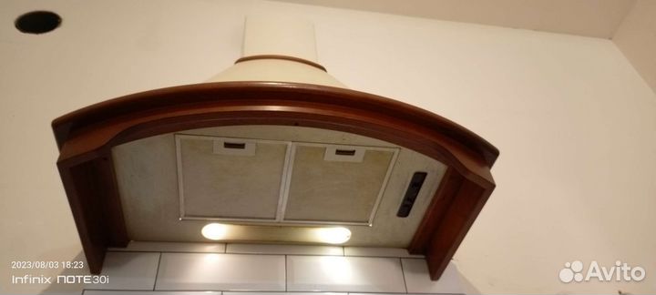 Кухонная вытяжка бу