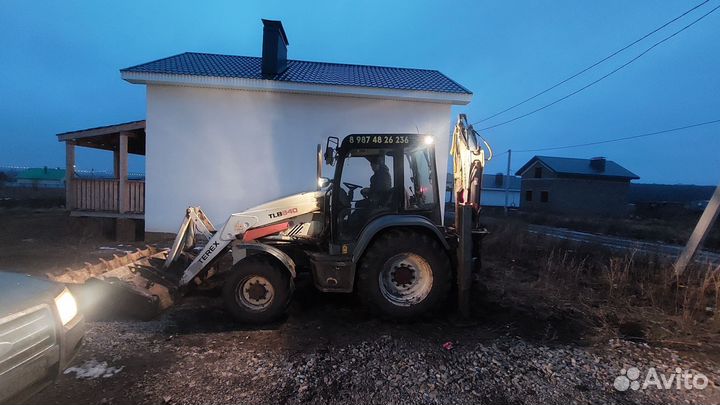 Экскаватор-погрузчик Terex TLB840, 2011