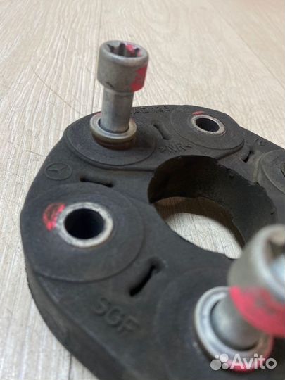 Муфта карданного вала Mercedes Benz E240 W211