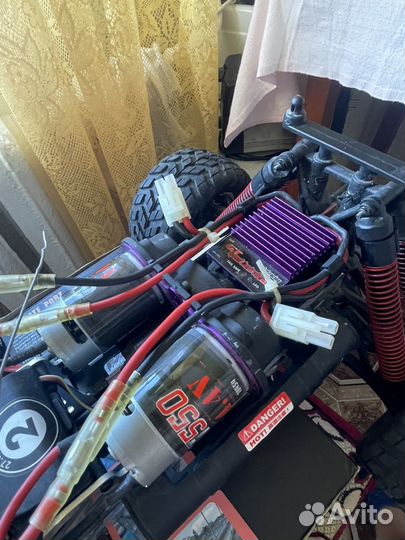 Машина на радиоуправлении hpi e savage