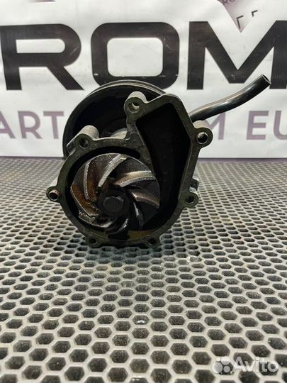 Помпа Mercedes Vito W638 601 1998