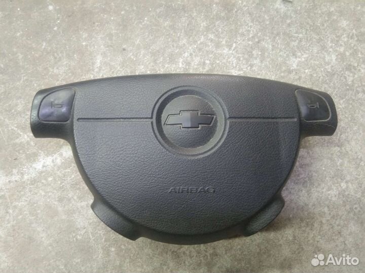 Подушка безопасности водителя Шевроле Лачетти