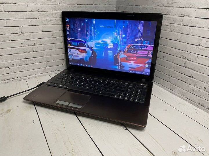 Игровой ноутбук Asus I5/2видеокарты/8Gb/SSD+HDD