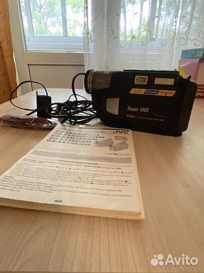 Видеокамера JVC кассетная