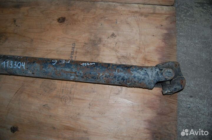 Вал кардaнный