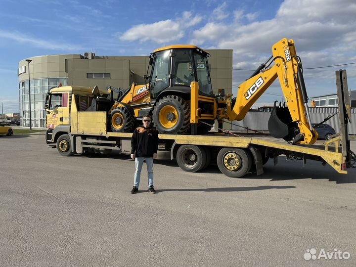 Оператор JCB 3CX экскаватора погрузчика