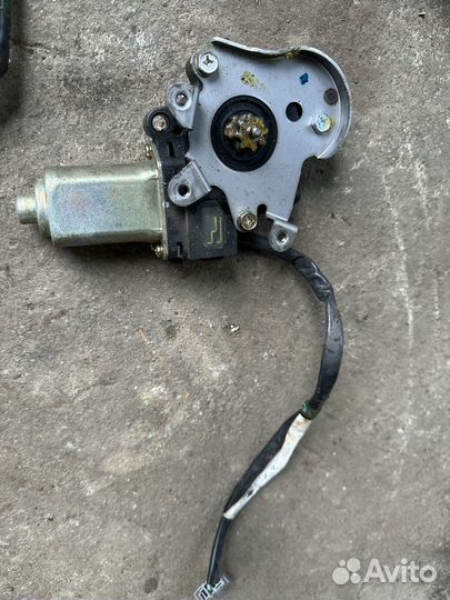 Nissan x-trail t 30 моторчик сидений