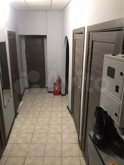 Комната 100 м², 3/9 эт.