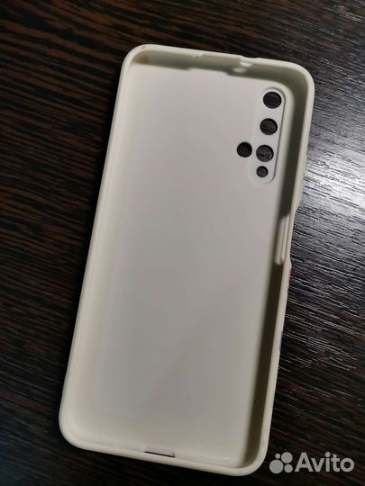 Чехол на Honor 20 / Huawei Nova 5T