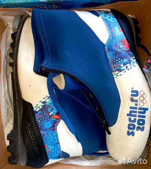 Лыжные ботинки