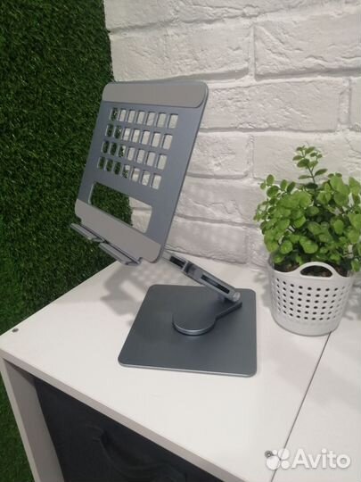 Новые. Подставка для планшета алюминиевая
