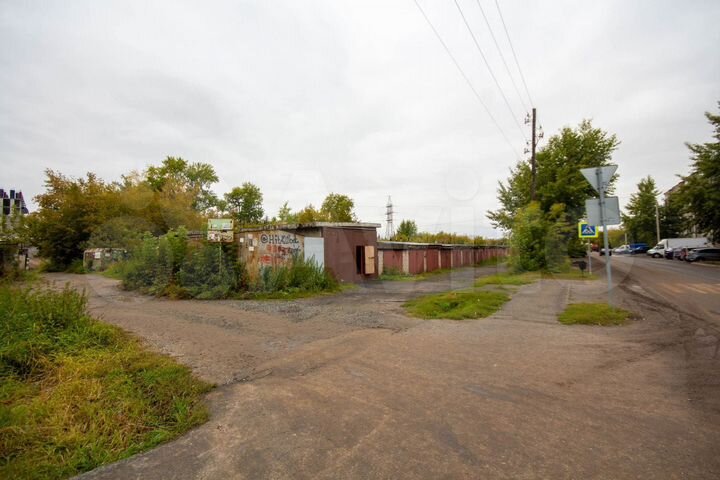Гараж, > 30 м²
