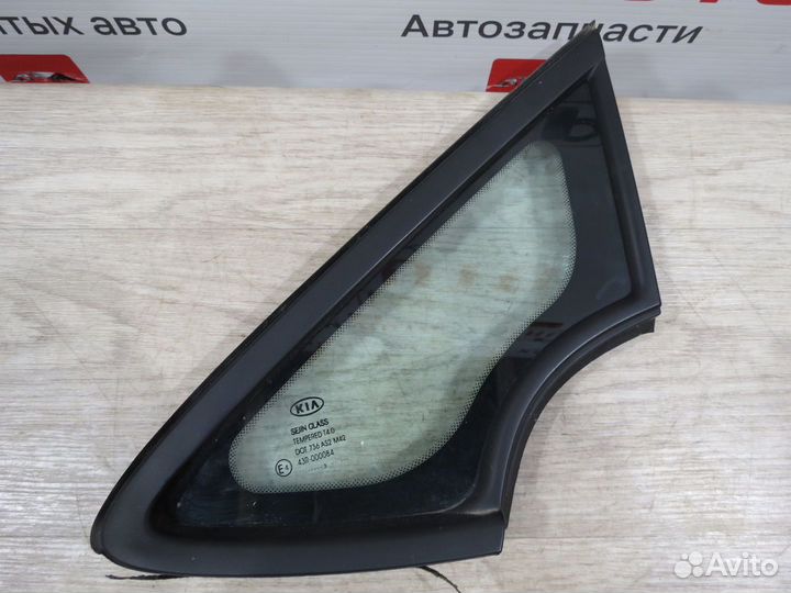 Форточка передняя левая Kia Ceed JD