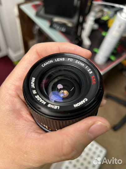 Canon FD 24 mm f / 2.8 S.S.C