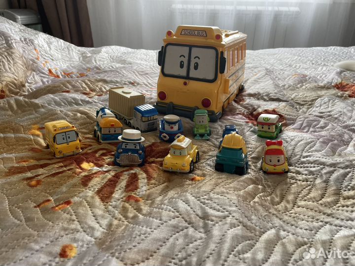 Робокар поли