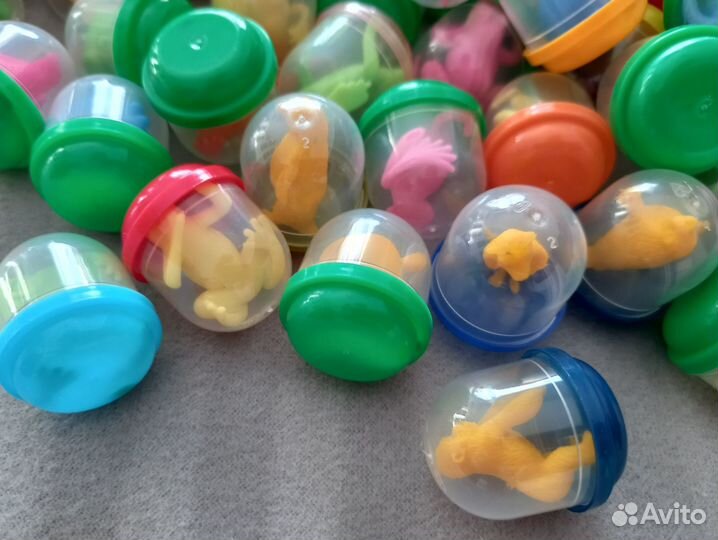 Игрушки в капсулах 28мм Животный мир