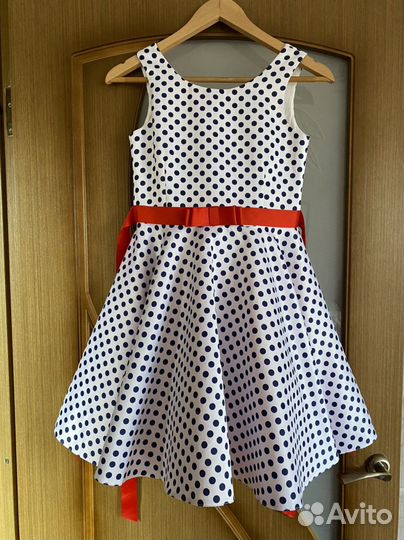 Нарядное платье для девочки