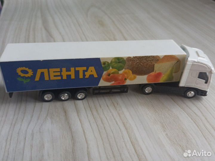 Модели автомобилей 1.64