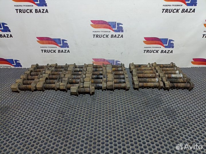 Комплект болтов опоры плиты седла Renault T