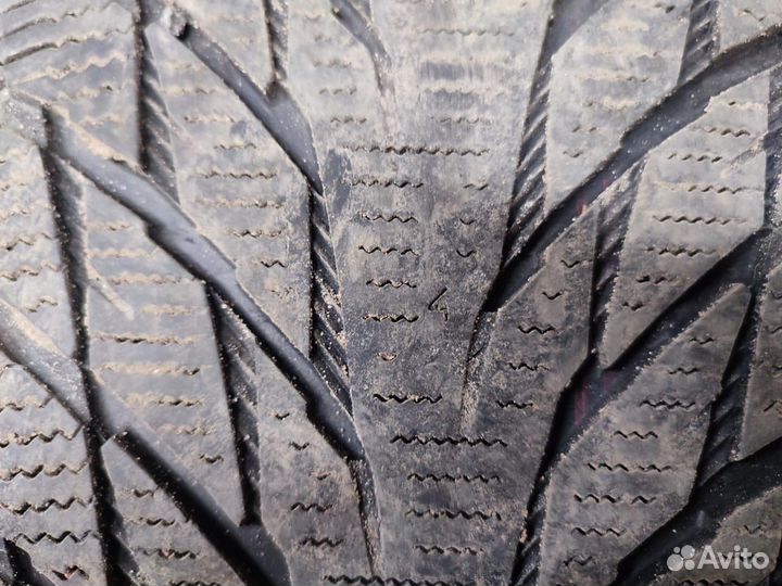 Nokian Tyres Hakkapeliitta R2 235/50 R18