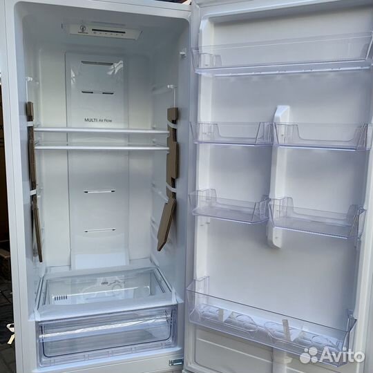 Холодильник No frost 2 метра новый