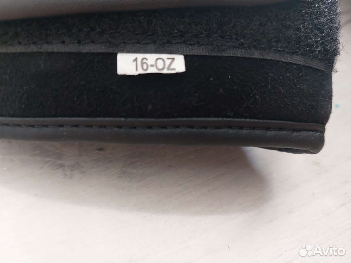 Боксерские перчатки